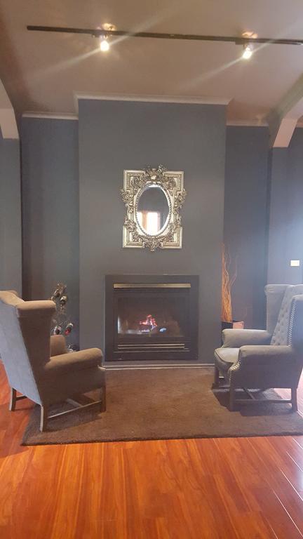 Montrose Barn House- Entire Home Екстериор снимка